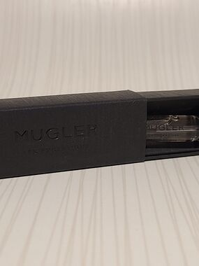 Lot Of 12 Mugler Les Exceptions 1.5 ML Boxed Sample Vials